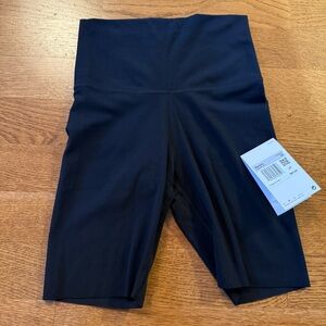 Brand New Nike Yoga Luxe Women's High-Waisted Shorts Size XS Black $65